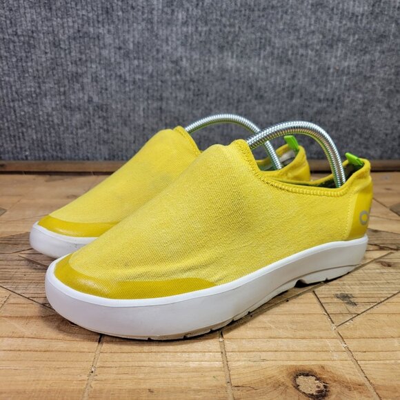 OOFOS Oomg Eezee Women's 9 Low Comfort Shoes Yellow Recovery Slip On Sneakers - Picture 2 of 12
